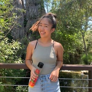 Meet your Posher, Nina